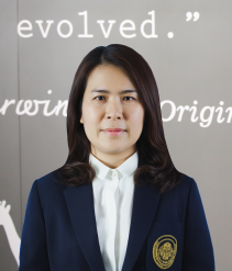 นางสาวธัชชา นามนนท์